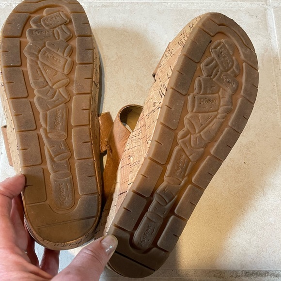 Kork-Ease sandal. Tan, low platform, size 8. Good condition. - Picture 2 of 3